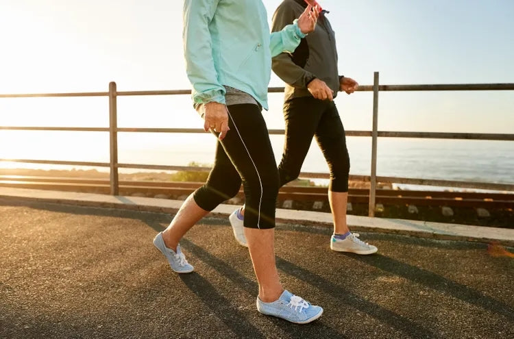 Best Time to Walk to Lower Blood Pressure: Morning or Evening?