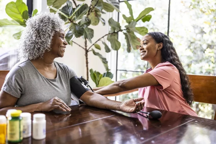 Magnesium-rich foods and smartwatch for tracking heart health trends