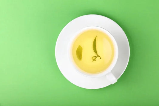Best Time to Drink Green Tea for Energy, Iron & Sleep